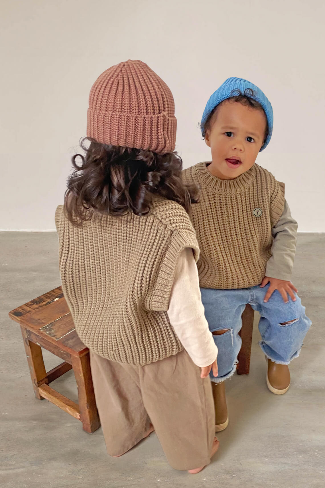 Rib Knit Vest - Coffee